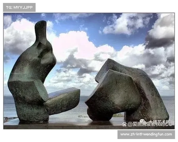亨利摩尔与现代雕塑中的抽象表现主义探讨与实践 亨利摩尔与现代雕塑中的抽象表现主义探讨与实践