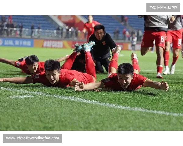 莱万特不以拉柴为核心布局 决策引发战术新思路