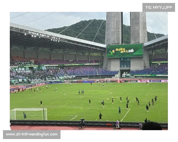 浙江俱乐部顽强战平上海海港 显示出球队的斗志与潜力